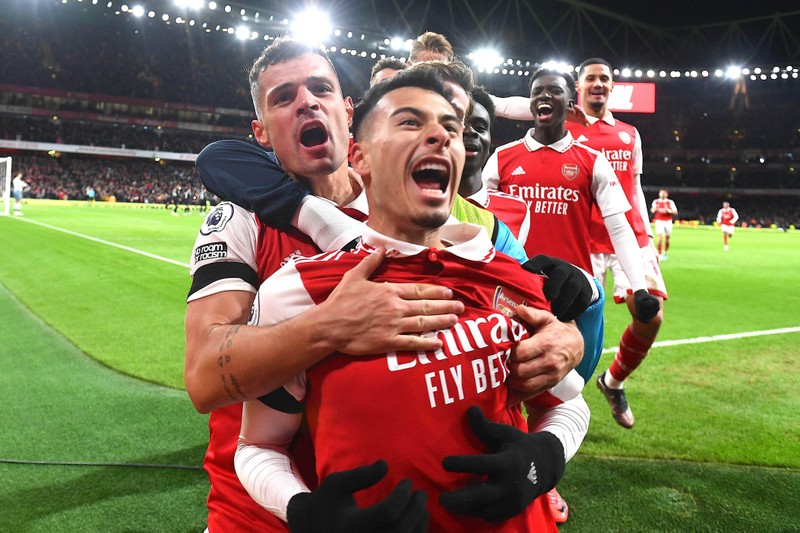 ngoai-declan-rice-arsenal-con-muon-khai-thac-them-1-ngoi-sao-khac-cua-west-ham
